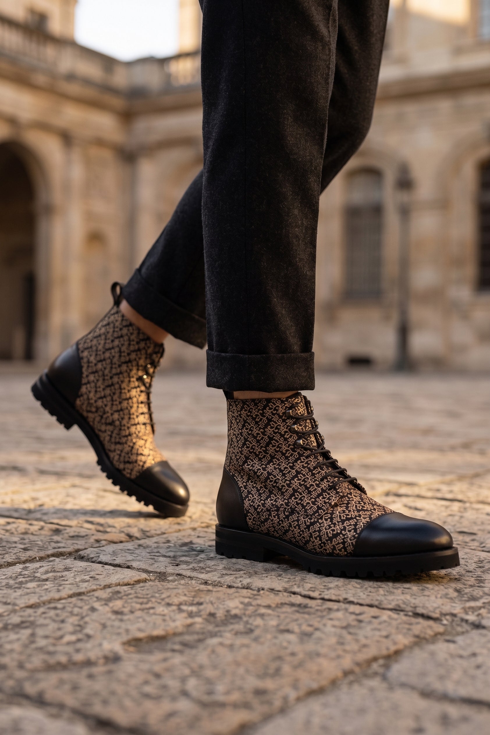 THE SULTAN BOOT | IN PERA NOIR